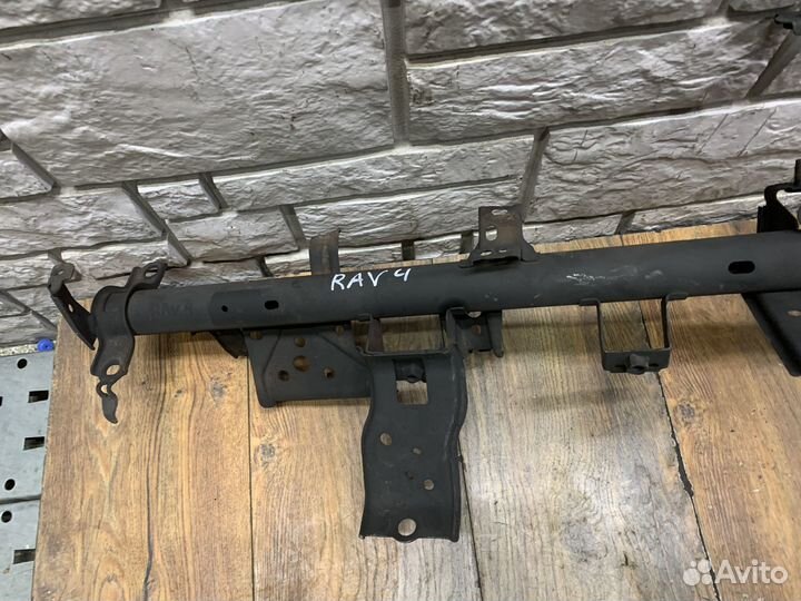 Toyota RAV 4 Усилитель торпедо