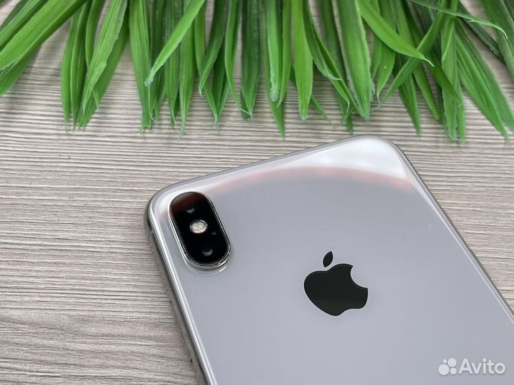iPhone X 64GB Silver