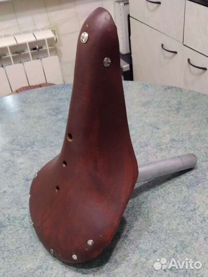 Седло кожаное. хвз Турист