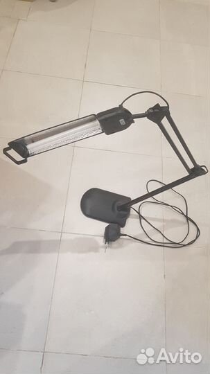 Лампа настольная