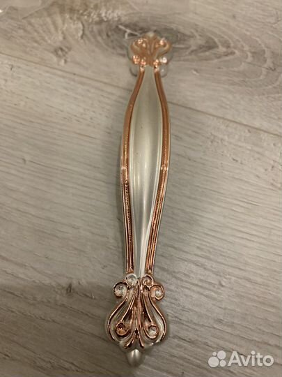 Мебельные ручки