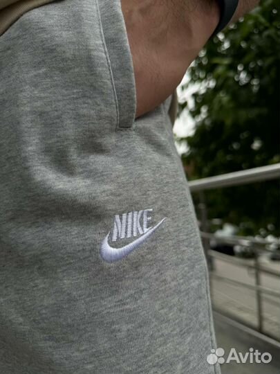 Спортивные штаны nike