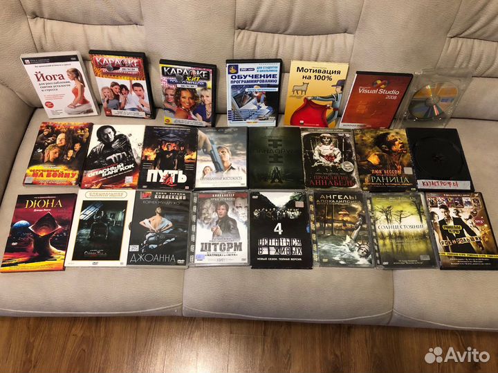 Компакт диски с играми и фильмами