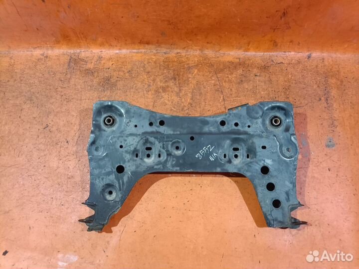 Подрамник передний Nissan March AK12