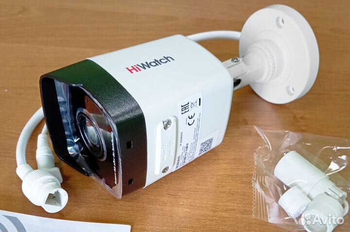 Камера IP 4Мп HiWatch DS-I450M(B) 2.8mm с микрофон