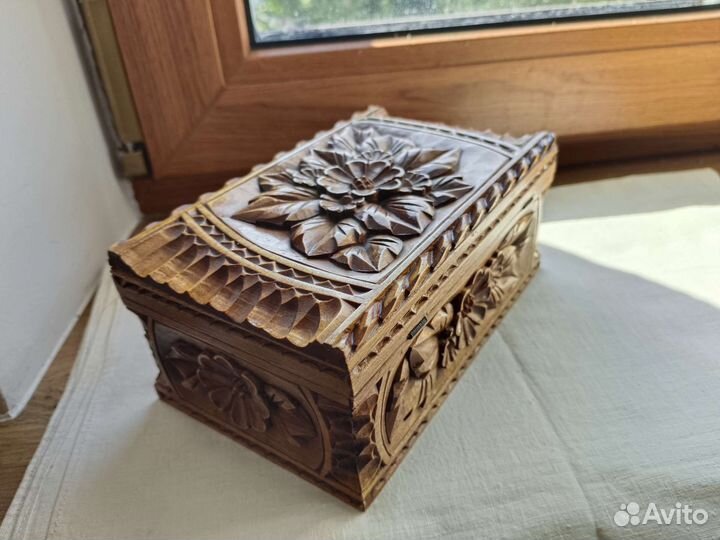 Винтажная шкатулка