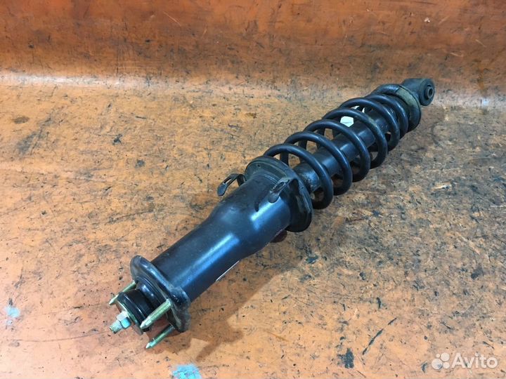 Амортизатор задний левый Toyota Mark ii GX115
