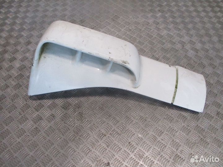 Дефлектор кабины правый Iveco 504040699