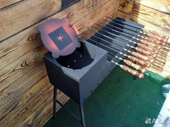 Мангал с подказанником