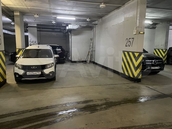 Машиноместо, 19 м²