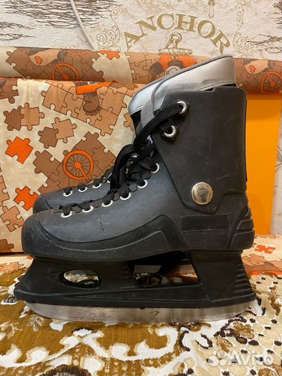 Коньки хоккейные детские