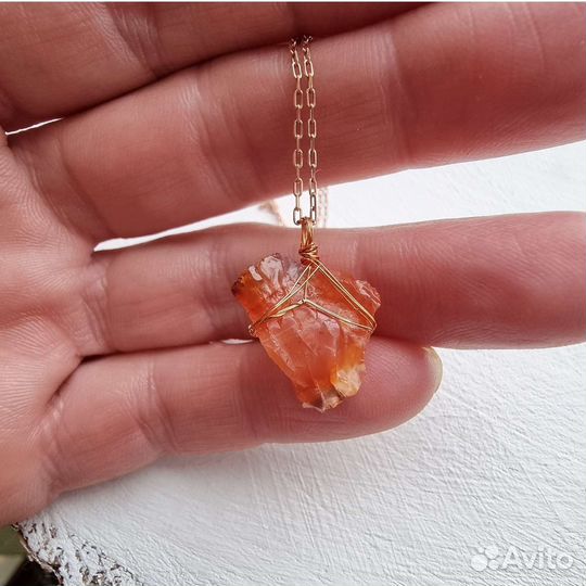 Сердолик кулон с необработанным сердоликом