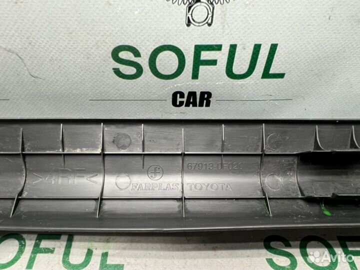 Порог салона передний правый Toyota Verso 2010
