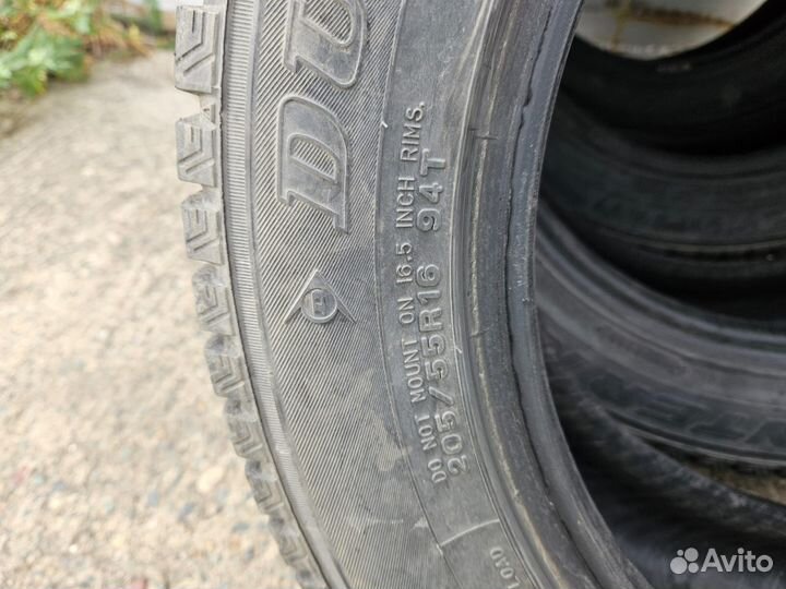 Dunlop SP Winter Ice 01 205/55 R16