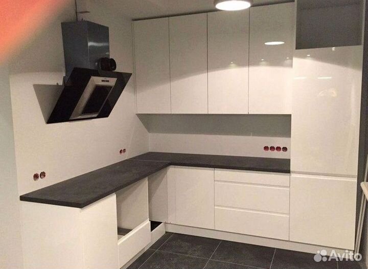 Кухня на заказ. Доставка и сборка