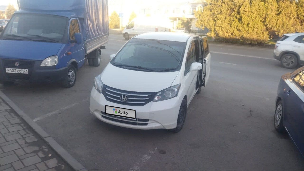 Honda Freed: фото владельца