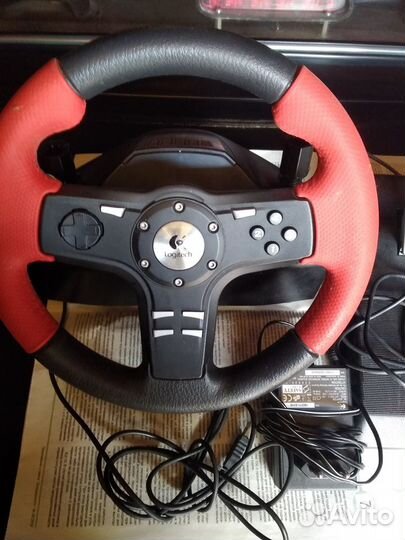Игровой руль с педалями (приставка для компьютера)