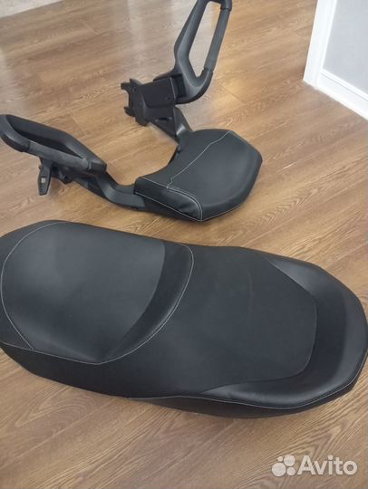 Двойное сидение со спинкой