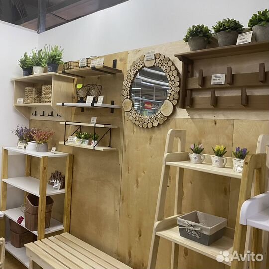 Зеркало в раме из дерева для дома и дачи