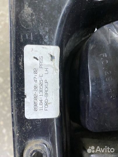 Стоп сигнал Б/У 1L8413B505E