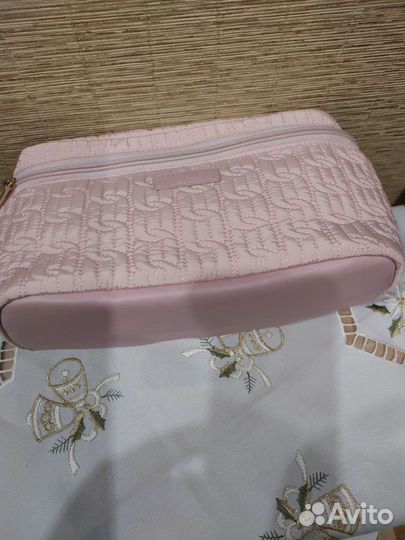 Косметичка большая новая