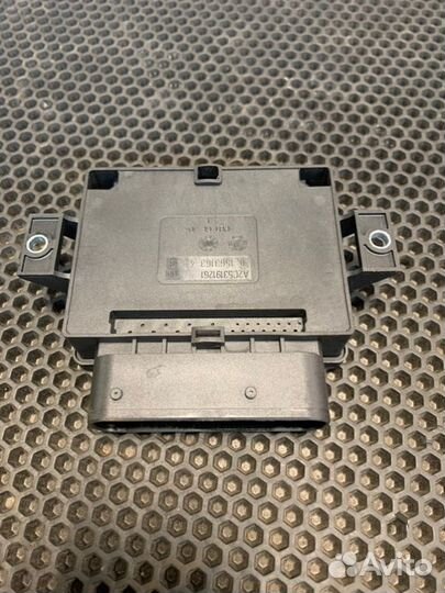 Блок управления стояночным тормозом Bmw 520I F10