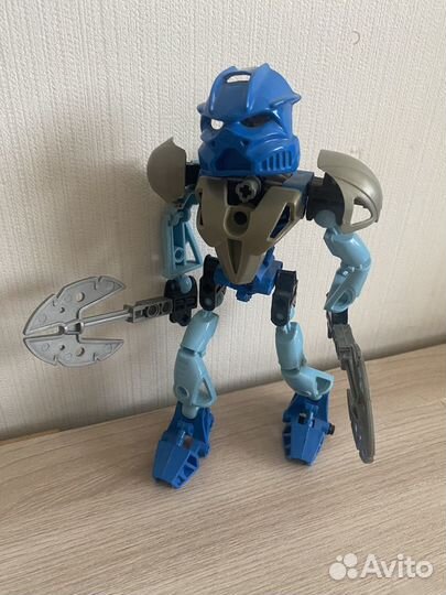 Lego bionicle