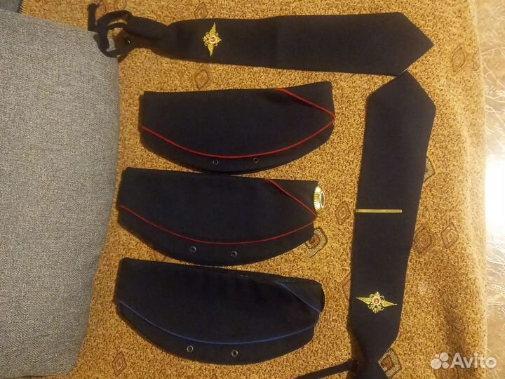 Женская форма полиции, юстиции