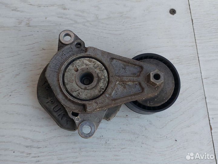 Toyota Rav4 XA50 Натяжитель ремня