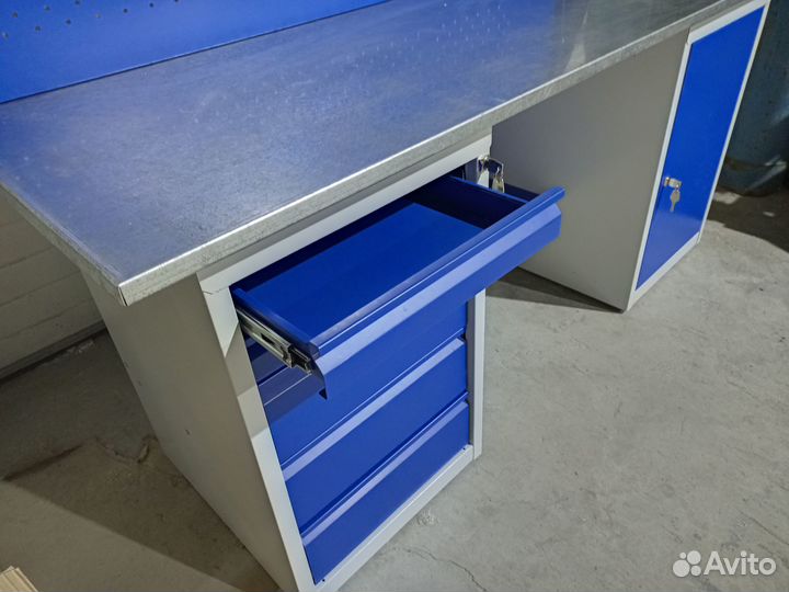 Верстак слесарный