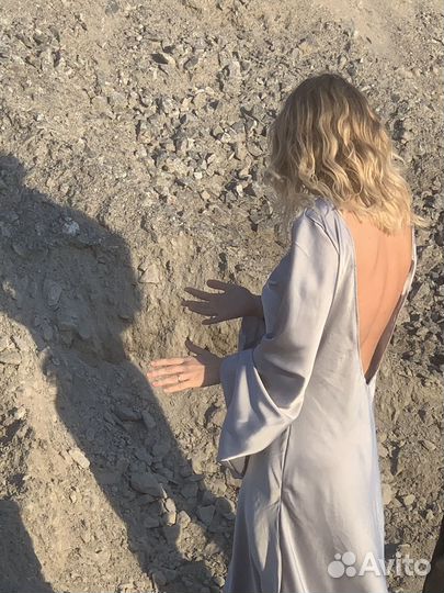 Платье из искусственного шелка