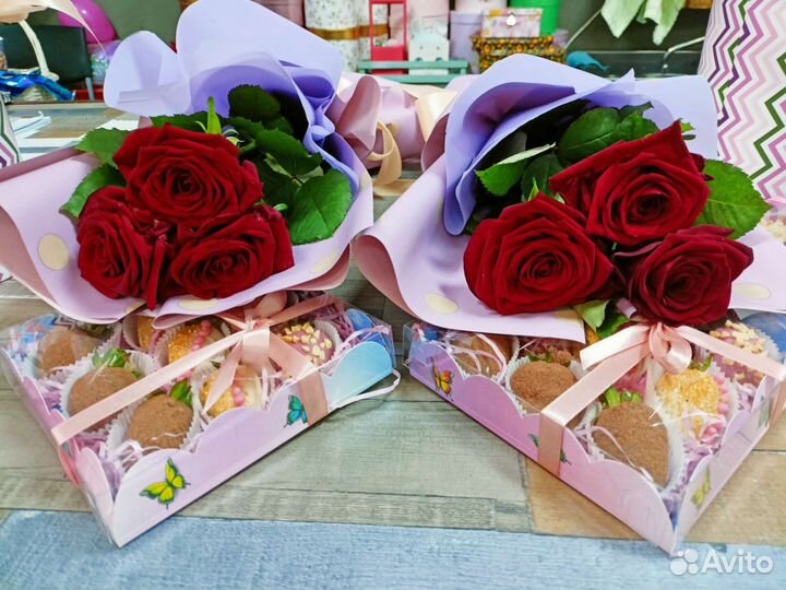 Клубника в шоколаде+цветы