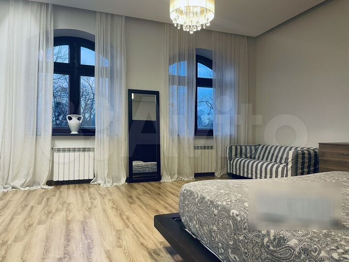 3-к. квартира, 90 м², 4/4 эт.