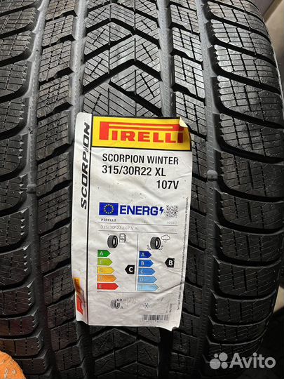 Pirelli Scorpion Winter 295/35 R21 и 315/30 R22 107V