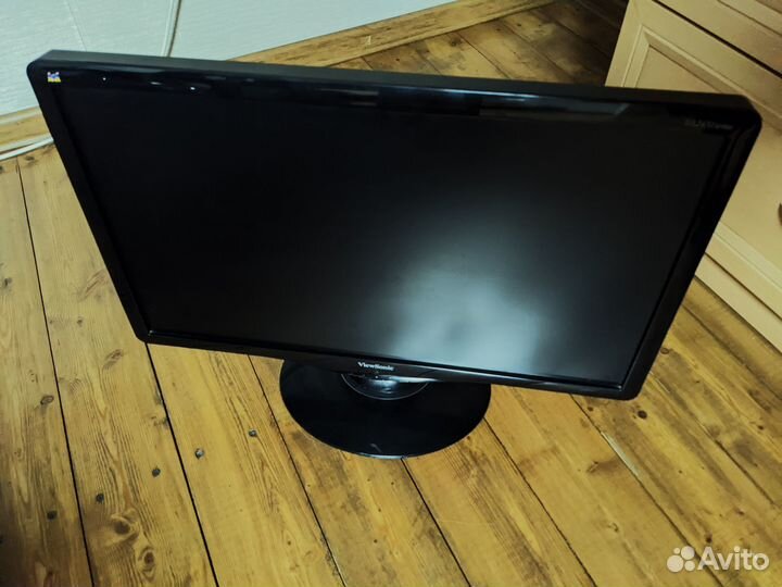 Монитор со встроен. колонками, 24 дюйма full HD