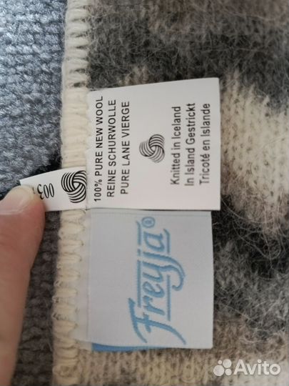 Шерстяной шарф и варежки