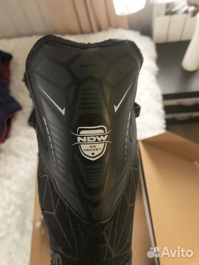 Коньки хоккейные 40 размер