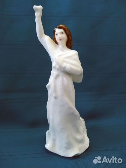 Фарфоровые статуэтки Англия