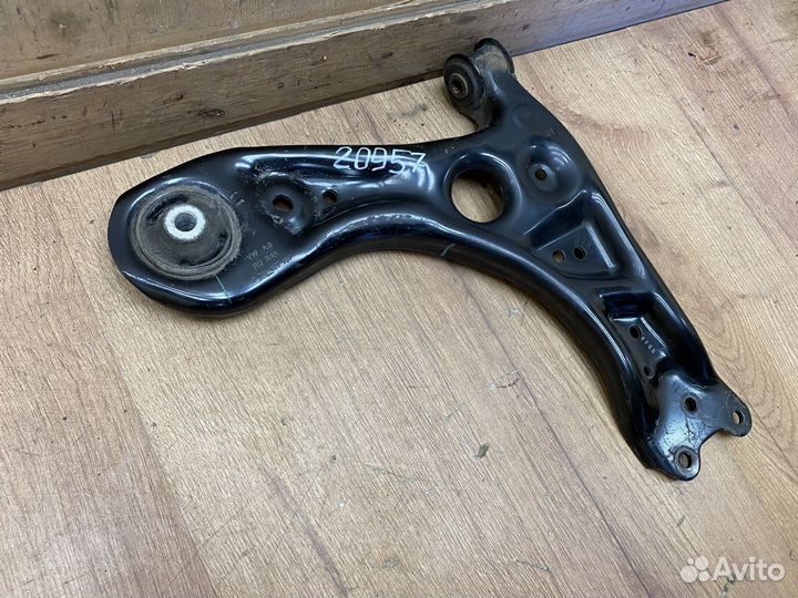 Рычаг передний правый Polo Sedan Rapid Бу оригинал