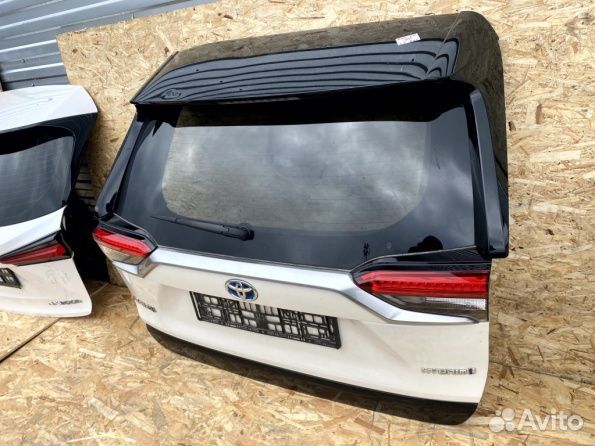 Дверь багажника Toyota RAV4 XA50