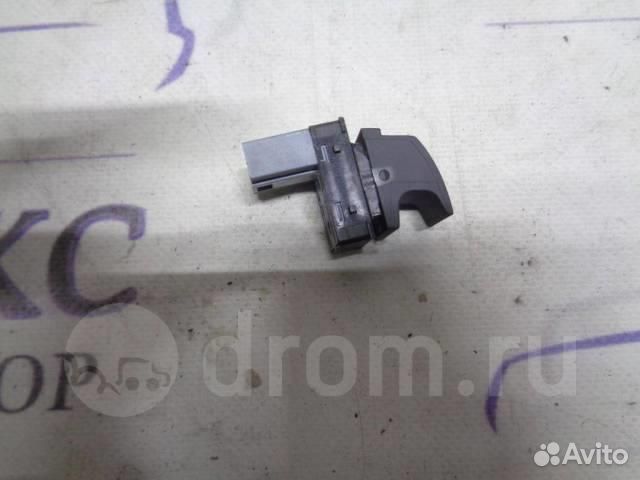 Кнопка стеклоподъемника VW Jetta 2005-2011