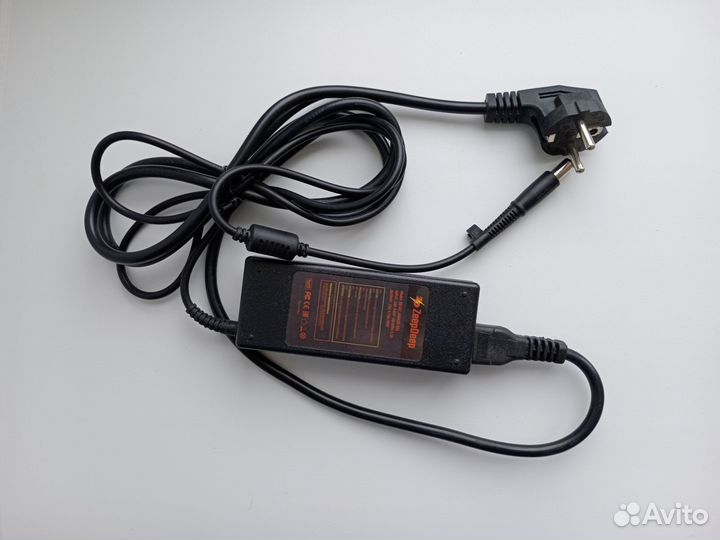 Новый блок питания для ноутбука 19V