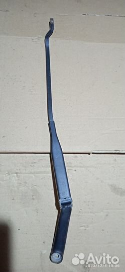 Поводок дворников правый Opel Vectra b