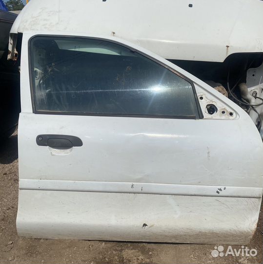 Передняя правая дверь Ford Mondeo 2