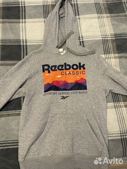 Толстовка reebok