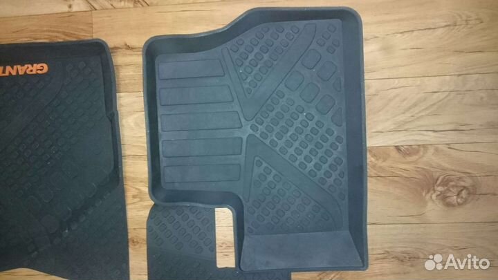 Автомобильные коврики резиновые