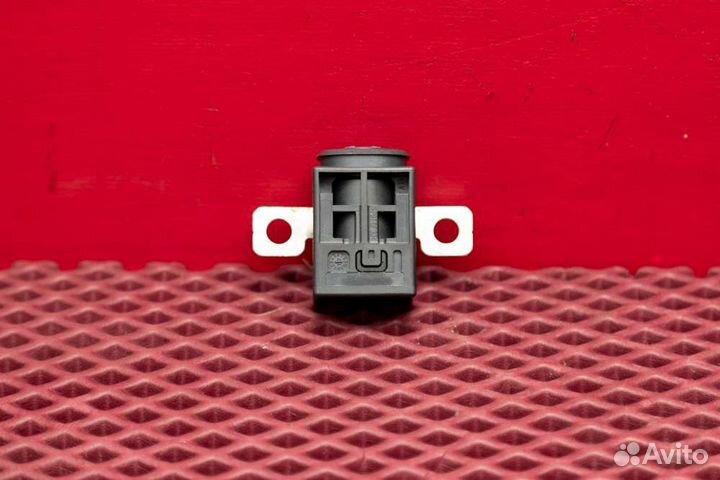 Пиропатрон Audi A6 C7 chva 2013