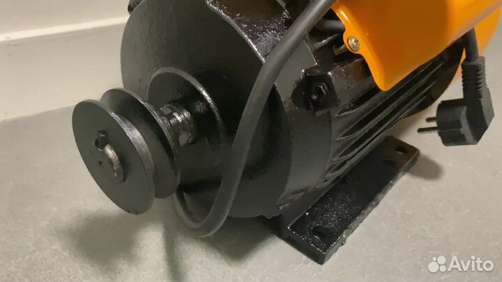 Электродвигатель 2.2 кВт 220В