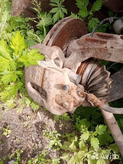 Супорт передний левый, правый Ford Fusion