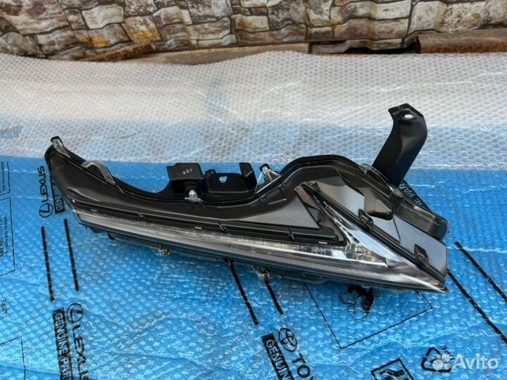 Фара светодиодная передняя правая Lexus Nx